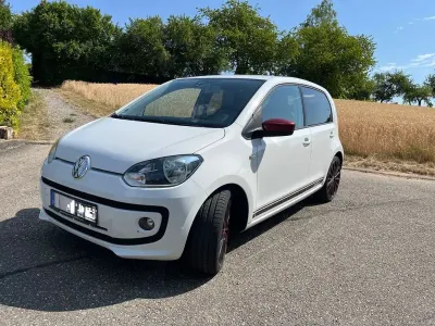 Gebraucht VW up! high up! 75 PS (55 kW) 2016 Weiß Kleinwagen
