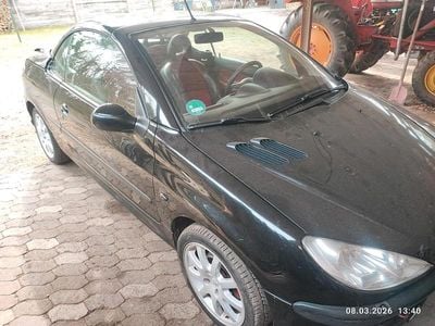 Gebraucht Peugeot 206 CC 136 PS (100 kW) 2001 Schwarz Cabrio