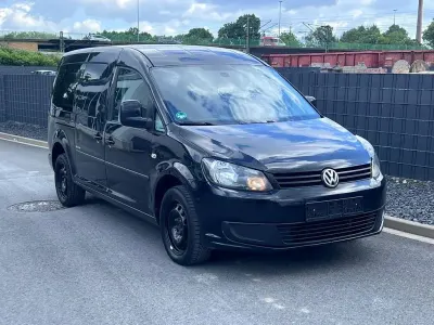 Używany VW Caddy Maxi 140 KM (102 kW) 2014 Czarny Minivan