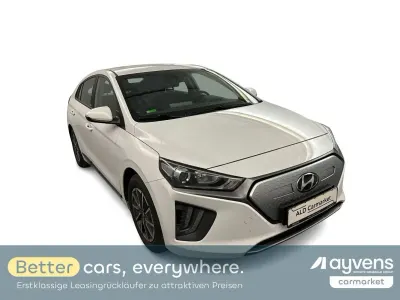 Gebraucht Hyundai Ioniq Trend 100 kW (136 PS) 2021 Weiß Kleinwagen