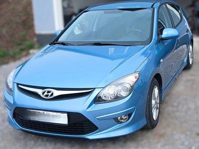 Usata Hyundai i30 110 CV (80 kW) 2011 Blu Utilitaria