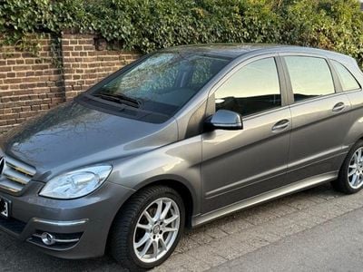 Gebraucht Mercedes B180 116 PS (85 kW) 2009 Grau Van / Kleinbus