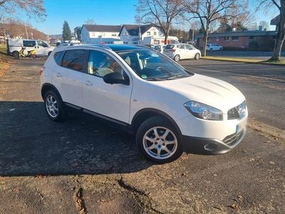 Second-hand Nissan Qashqai 150 CP (110 kW) 2012 Alb SUV