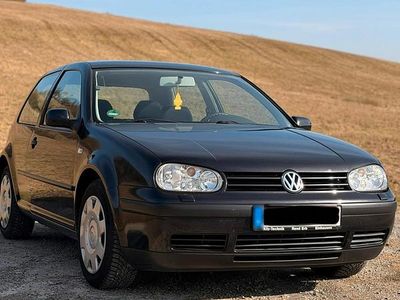 Gebraucht VW Golf IV 75 PS (55 kW) 2001 Schwarz Kleinwagen