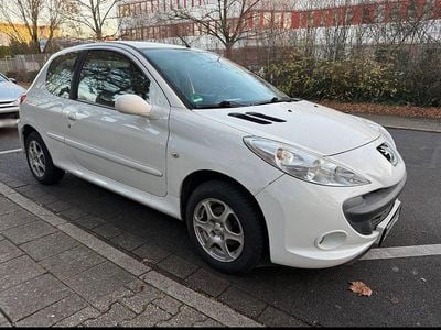 Gebraucht Peugeot 206+ 75 PS (55 kW) 2009 Weiß Kleinwagen