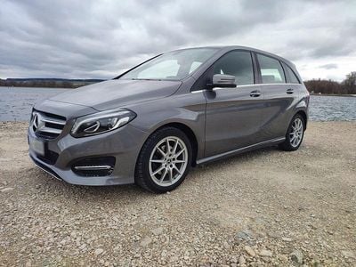 Usata Mercedes B180 Urban 122 CV (89 kW) 2018 Andere farben Monovolume