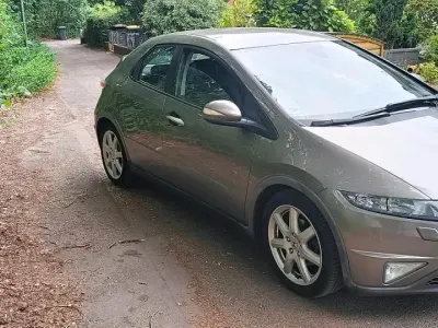 Gebraucht Honda Civic 140 PS (102 kW) 2009 Grau Limousine