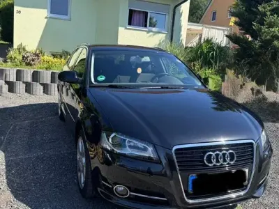 Gebraucht Audi A3 Ambiente 160 PS (117 kW) 2012 Schwarz Kleinwagen