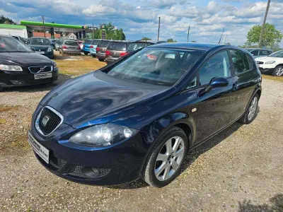 Używany Seat Leon Comfort 102 KM (75 kW) 2008 Niebieski Hatchback