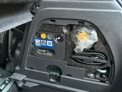 Gebraucht Opel Corsa 95 PS (69 kW) 2013 Schwarz Kleinwagen