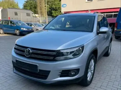Gebraucht VW Tiguan 122 PS (89 kW) 2012 Grau SUV