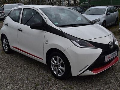 Usata Toyota Aygo 69 CV (50 kW) 2017 Bianco Utilitaria