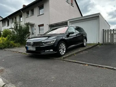 Gebraucht VW Passat Highline 150 PS (110 kW) 2015 Schwarz Kombi