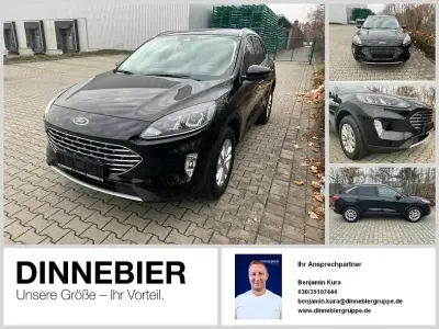 Usata Ford Kuga Titanium 224 CV (164 kW) 2022 Nero SUV