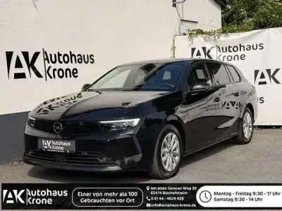 Gebraucht Opel Astra Business Edition 131 PS (96 kW) 2024 Schwarz Kleinwagen