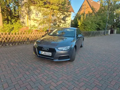 Gebraucht Audi A4 Ambiente 218 PS (160 kW) 2018 Grau Limousine
