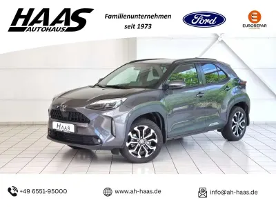 Gebraucht Toyota Yaris Cross Team 131 PS (96 kW) 2024 Grau SUV