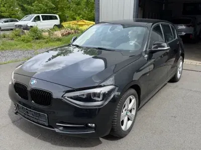 Gebraucht BMW 116 Sport Line 136 PS (100 kW) 2014 Schwarz Kleinwagen