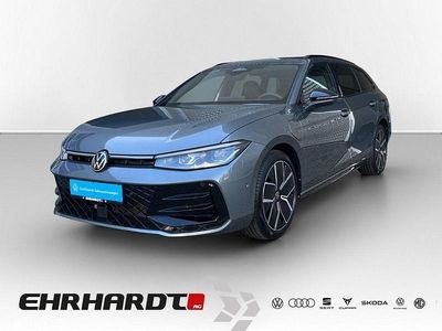 Second-hand VW Passat R-line 272 CP (200 kW) 2025 Gri Break