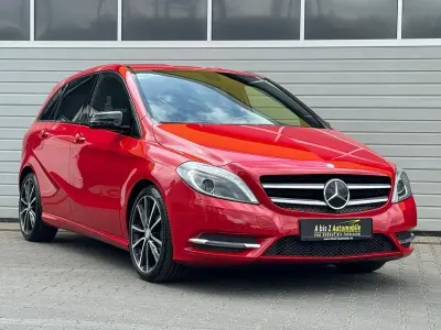 Gebraucht Mercedes B180 109 PS (80 kW) 2013 Rot Kleinwagen