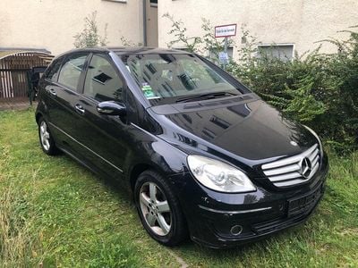 Mercedes B200