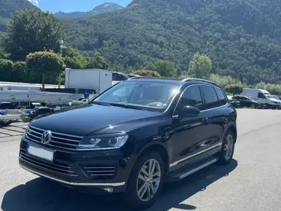 Gebraucht VW Touareg Exclusive 262 PS (192 kW) 2015 Schwarz SUV