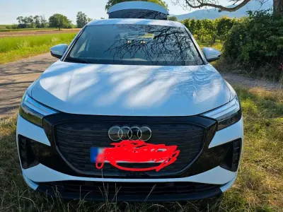 Gebraucht Audi Q4 Sportback e-tron Advanced 150 kW (204 PS) 2023 Weiß SUV