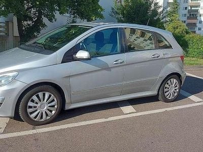 Mercedes B180