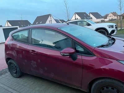 Gebraucht Ford Fiesta 60 PS (44 kW) 2009 Rot Kleinwagen