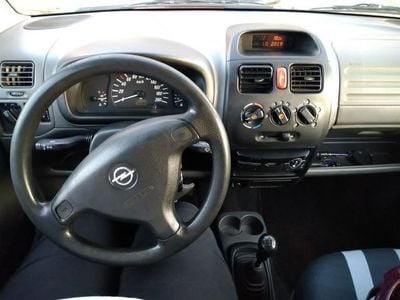 Gebraucht Opel Agila 102 PS (75 kW) 2000 Rot Kleinwagen