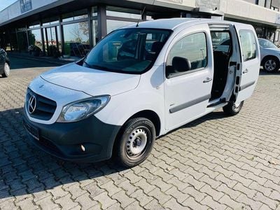 Mercedes Citan 111