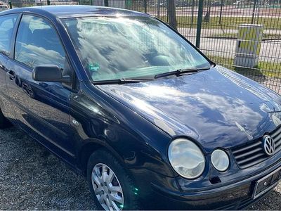 Gebraucht VW Polo 47 PS (34 kW) 2003 Blau Kleinwagen