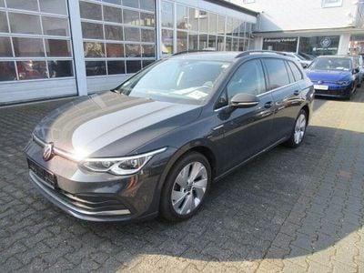 Gebraucht VW Golf VIII Style 150 PS (110 kW) 2022 Uranograu Kombi