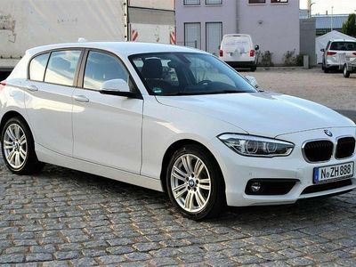 Weiß Gebraucht 2016 BMW 118 Advantage Kleinwagen | 9.999 €