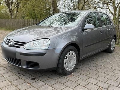 Usata VW Golf IV 90 CV (66 kW) 2004 Grigio Berlina