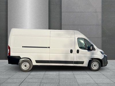 Nouă Opel Movano 140 CP (102 kW) 2025 Alb Van