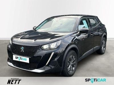 Gebraucht Peugeot e-2008 Active 100 kW (136 PS) 2021 Schwarz SUV