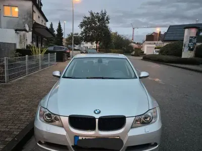 Brugt BMW 318 129 HK (94 kW) 2006 Grå Sedan