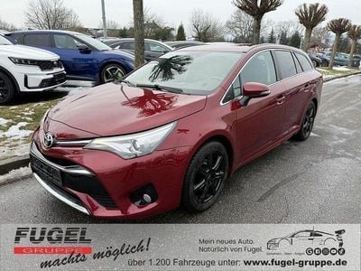 Gebraucht Toyota Avensis Team 147 PS (108 kW) 2017 Red mc. Kombi