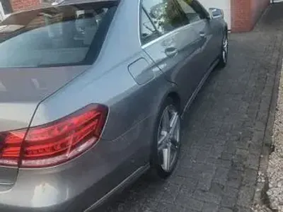 Gebraucht Mercedes E250 Avantgarde 211 PS (155 kW) 2014 Grau Limousine