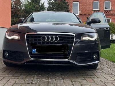 Second-hand Audi A4 Ambiente 265 CP (194 kW) 2008 Negru Berlinǎ