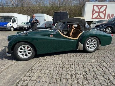 Usata Triumph TR3 101 CV (74 kW) 1957 Verde Cabrio