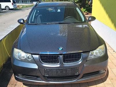 Second-hand BMW 320 142 CP (104 kW) 2007 Gri Break