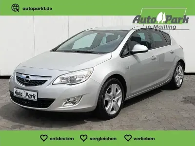 Gebraucht Opel Astra Design Edition 140 PS (102 kW) 2011 Silber Limousine