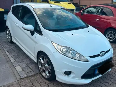 Gebraucht Ford Fiesta Sport 120 PS (88 kW) 2009 Weiß Kleinwagen