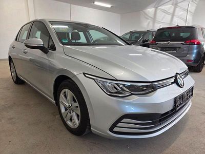 Gebraucht VW Golf VIII Basis 110 PS (80 kW) 2020 Silber Limousine