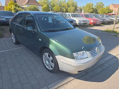 Gebraucht VW Bora 116 PS (85 kW) 2000 Grün Limousine