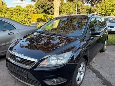 Gebraucht Ford Focus Titanium 125 PS (91 kW) 2009 Schwarz Limousine