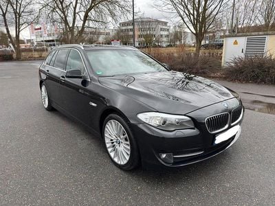 Gebraucht BMW 530 258 PS (189 kW) 2011 Schwarz Kombi
