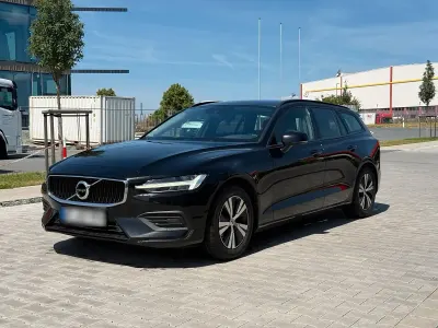 Gebraucht Volvo V60 150 PS (110 kW) 2019 Schwarz Kombi